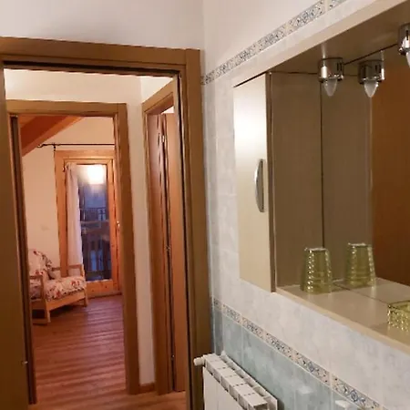 Mansarda Agata شقة Temù